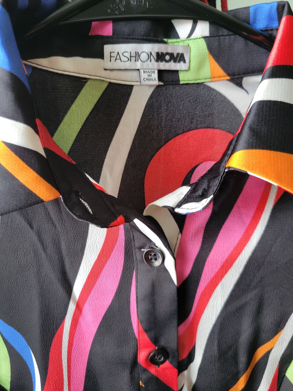 Fashion Nova Black Multicolor Wave-Print Button Down Shirt - Picture 6 of 8